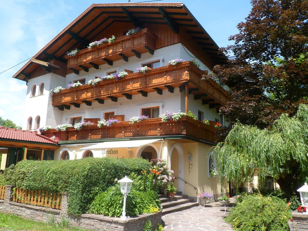 Pension Gruenauhof Grünau im Almtal المظهر الخارجي الصورة